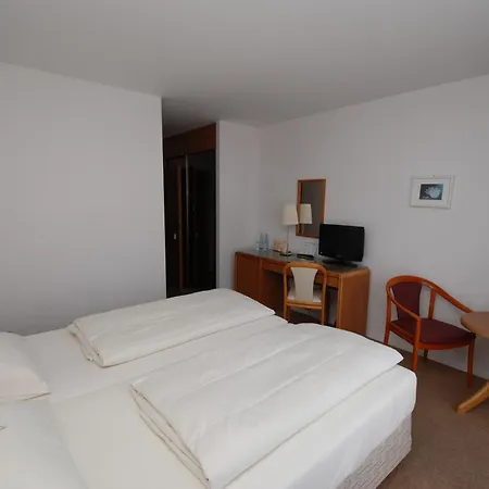 Hk 4* دوسلدورف