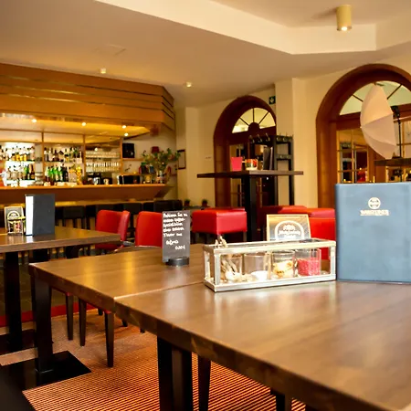 Hk Ξενοδοχείο Ντίσελντορφ