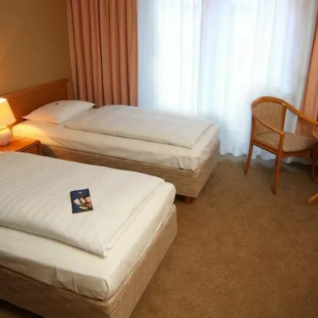 Hk 4* Ντίσελντορφ